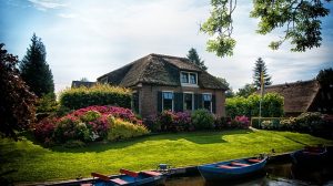 Best day trips from Amsterdam | Giethoorn